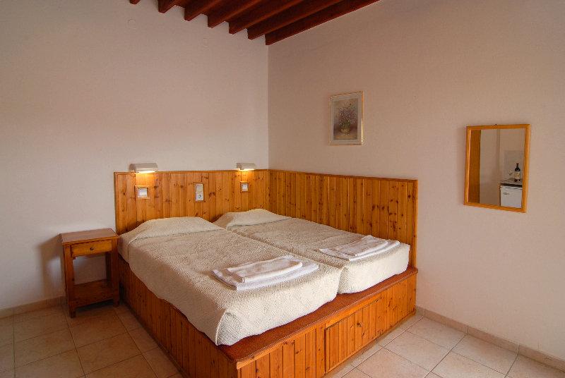 Chrysanthi Studios Líndos